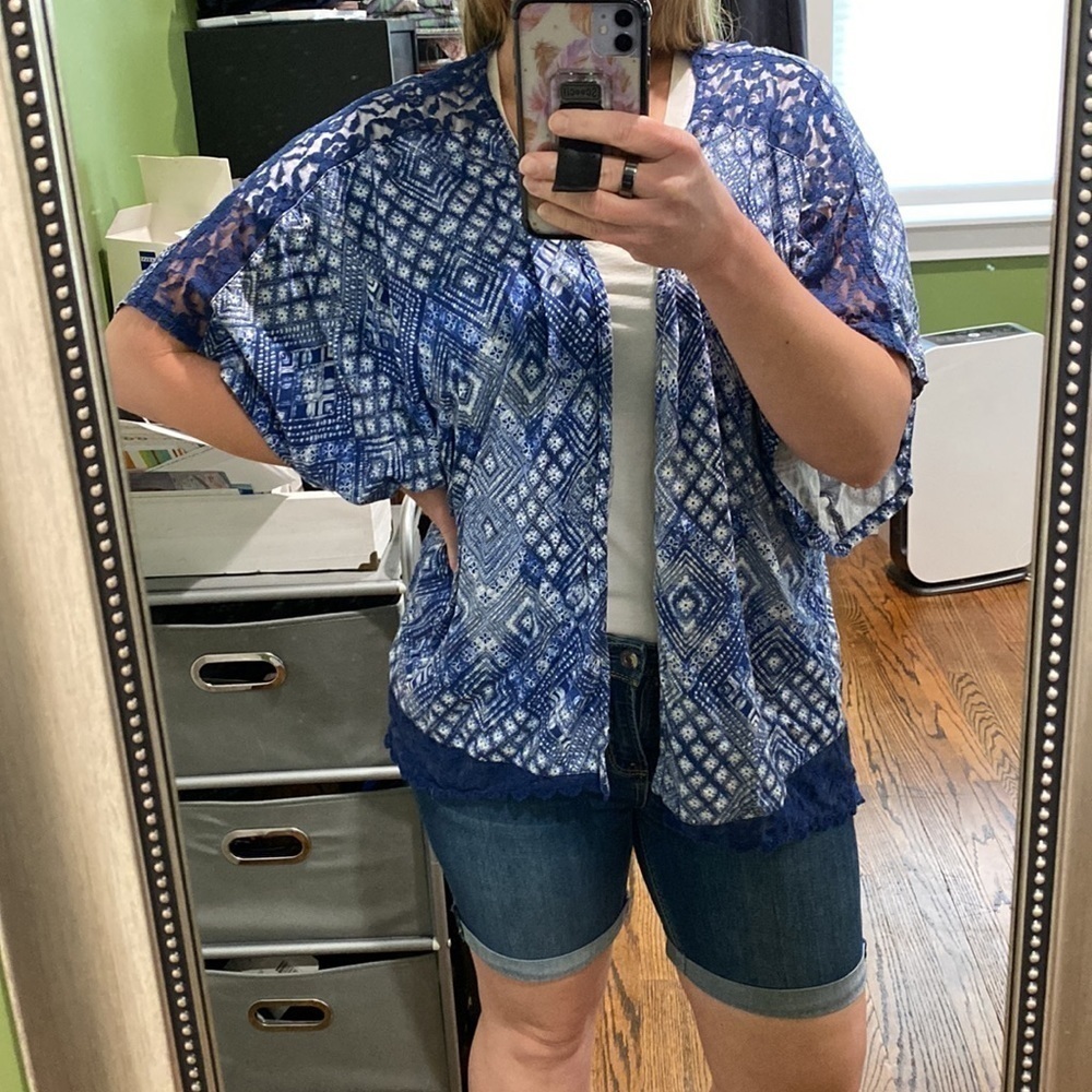 Jessica Simpson Lace Kimono EUC